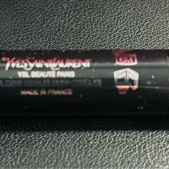 Yves Saint Laurent Mini Makeup Set with Vibrant Pink Pouch - Picture 9 of 10